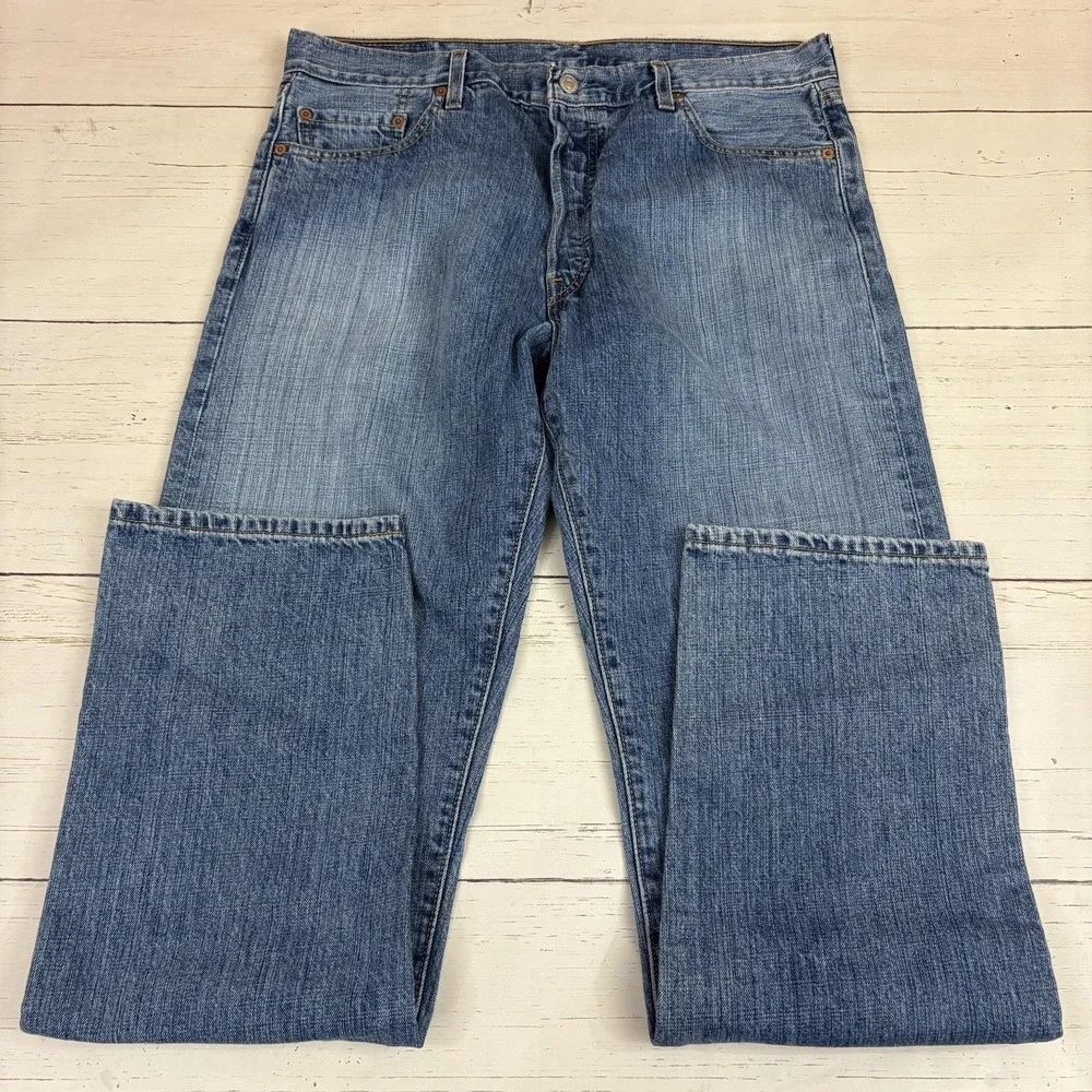 Vintage Levi's 501 Jeans Mens 36x34 Blue Denim Medium Wash